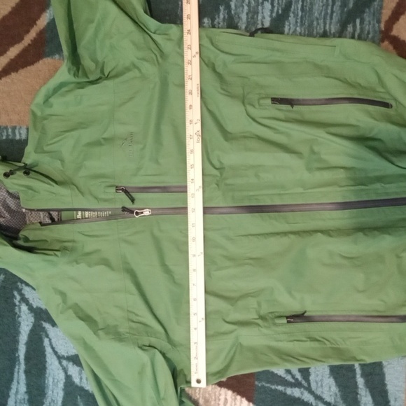 L.L. Bean Bright Green Full Zip Raincoat Lightweight Long Sleeve Lynon Mens M - Picture 6 of 10